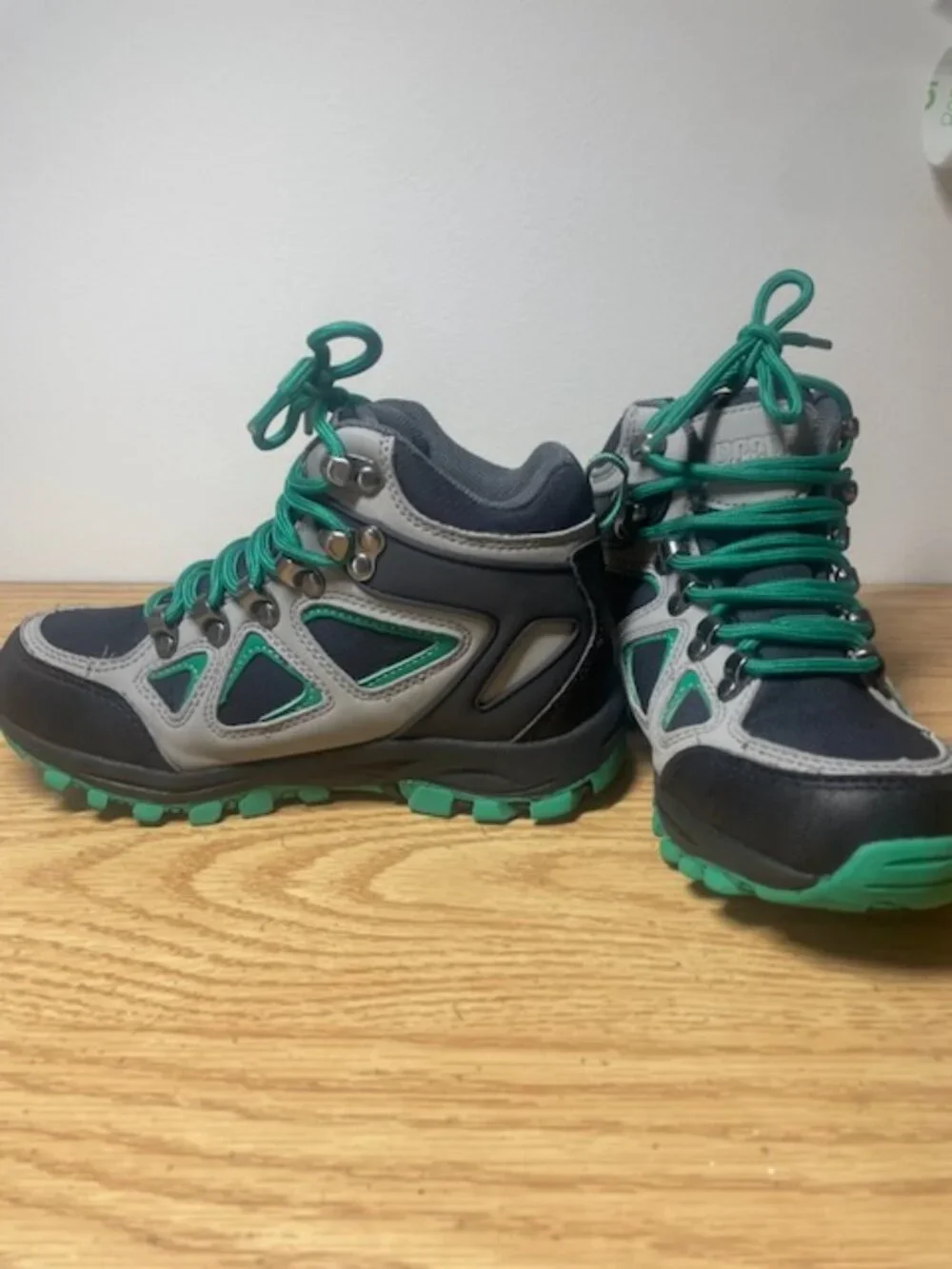 Kids Waterproof Hiking Boots Size 13 Gray Green Outdoor Shoes R Cord